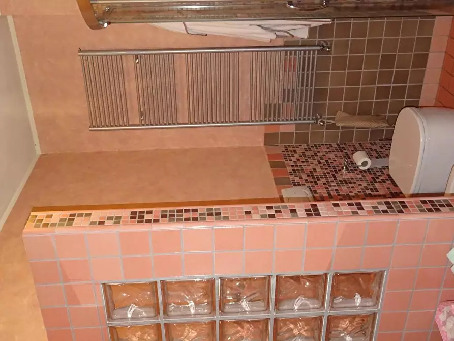 Immagine 16 di Villa in vendita  a Cascina