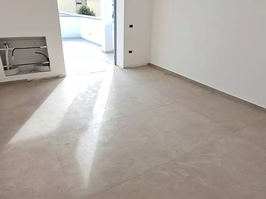 Immagine 25 di Appartamento in vendita  a Cecina