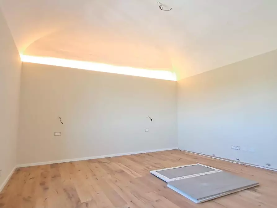 Immagine 13 di Casa colonica in vendita  a Bibbona