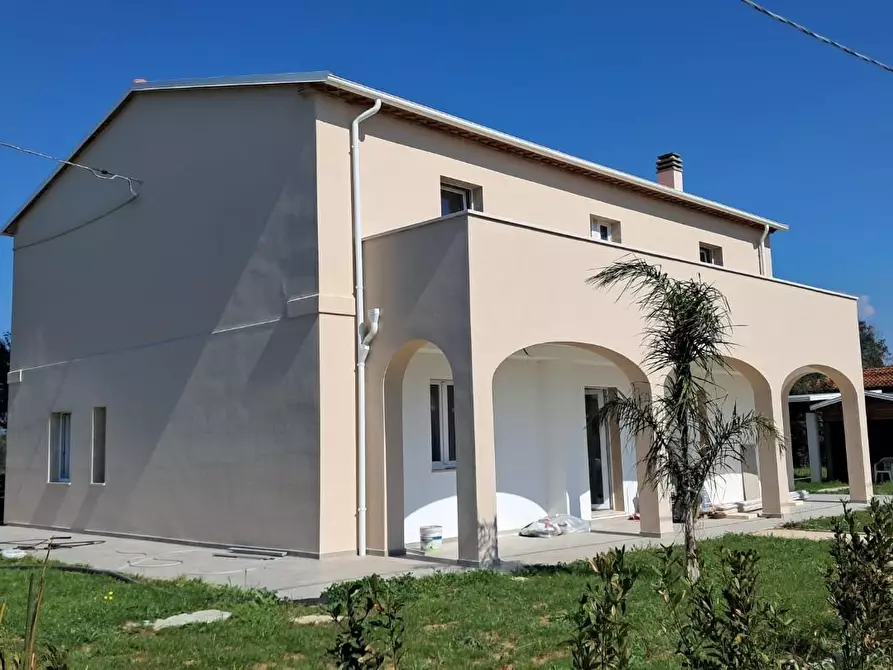 Immagine 1 di Casa colonica in vendita  a Bibbona