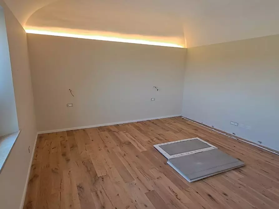 Immagine 11 di Casa colonica in vendita  a Bibbona