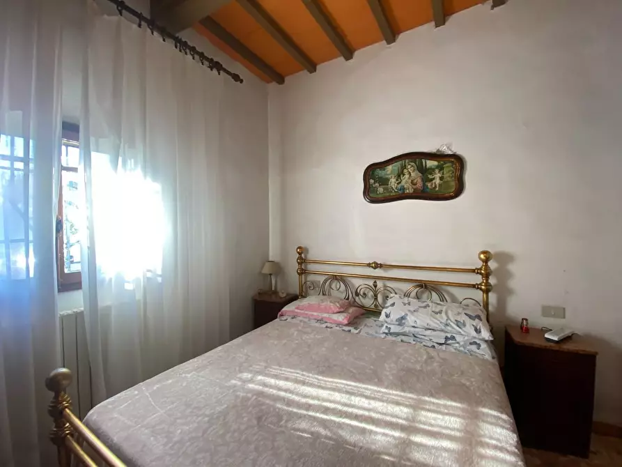 Immagine 19 di Villa in vendita  a Santa Maria A Monte