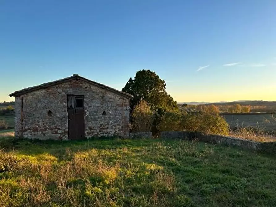 Immagine 2 di Casa indipendente in vendita  a Siena