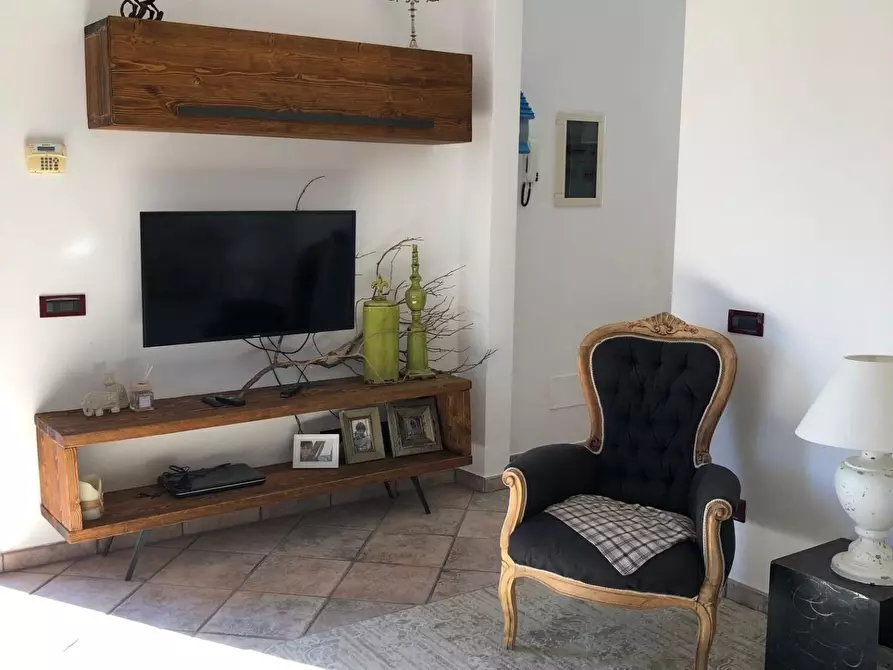 Immagine 21 di Palazzo in vendita  a Vinci