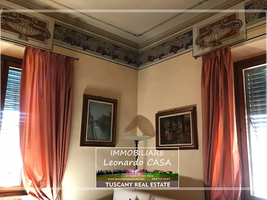 Immagine 1 di Palazzo in vendita  a Vinci