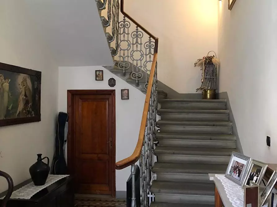 Immagine 33 di Palazzo in vendita  a Vinci