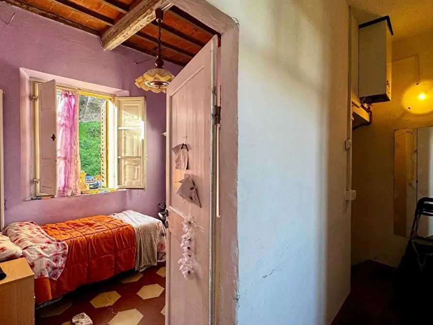 Immagine 13 di Appartamento in vendita  a Siena