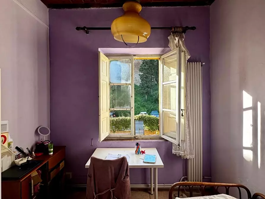 Immagine 21 di Appartamento in vendita  a Siena