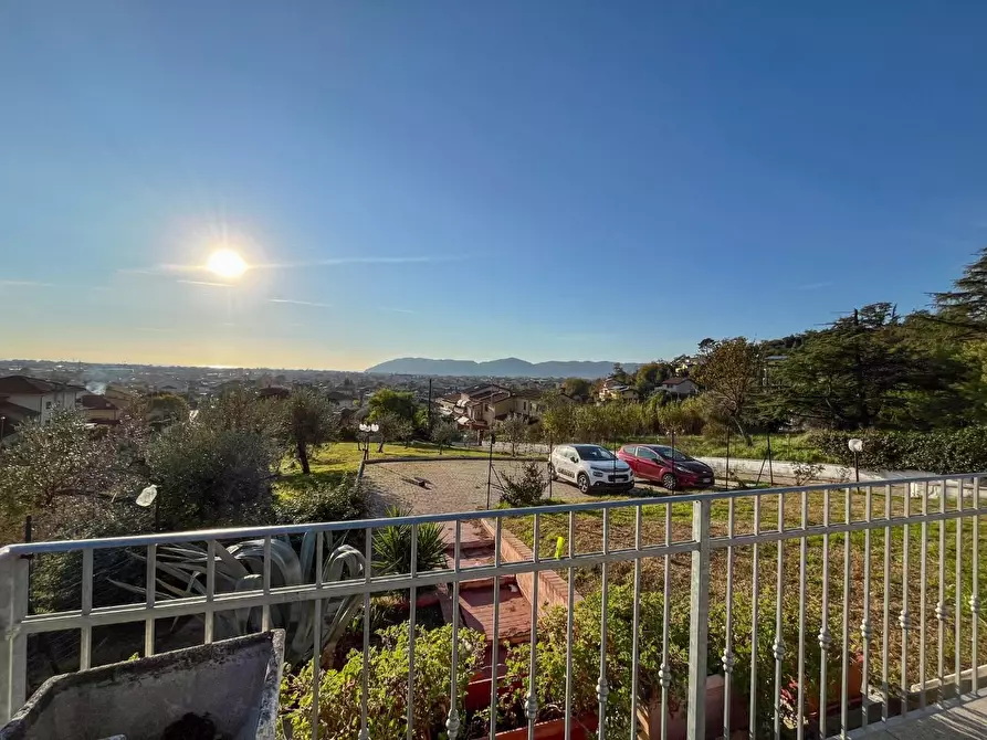 Immagine 14 di Villa in vendita  a Carrara