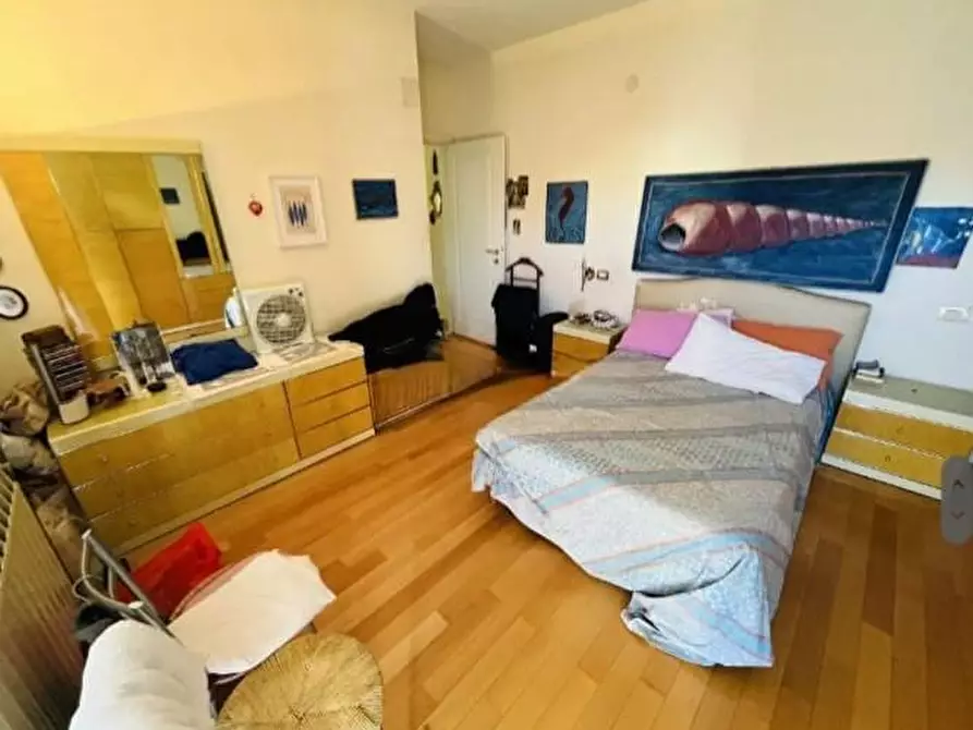 Immagine 12 di Appartamento in vendita  a Massa