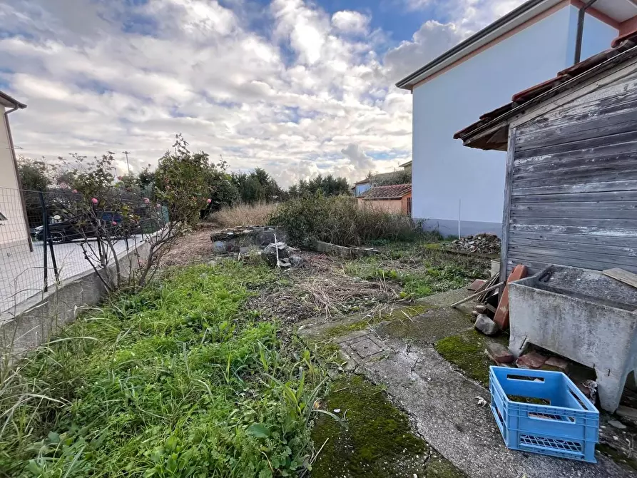 Immagine 2 di Terreno residenziale in vendita  a Sarzana