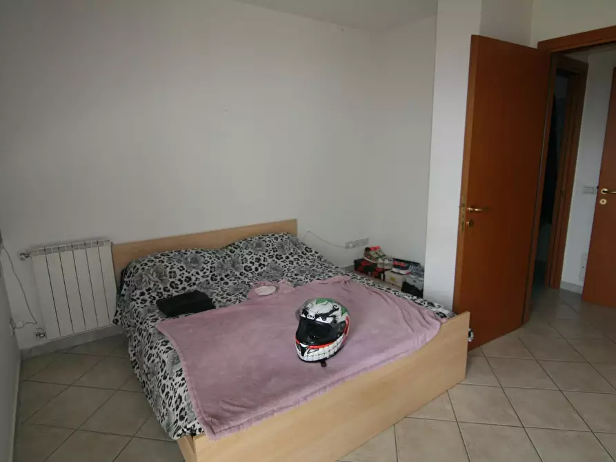 Immagine 3 di Appartamento in vendita  a Carrara