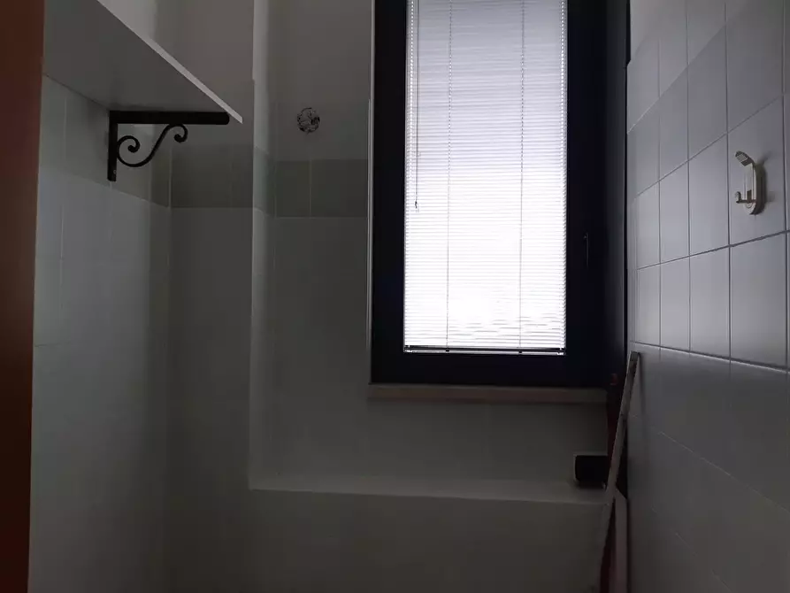 Immagine 9 di Ufficio in vendita  a San Miniato