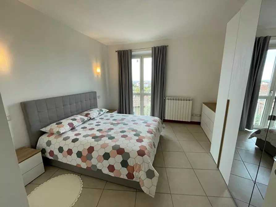 Immagine 10 di Ufficio in vendita  a Montignoso