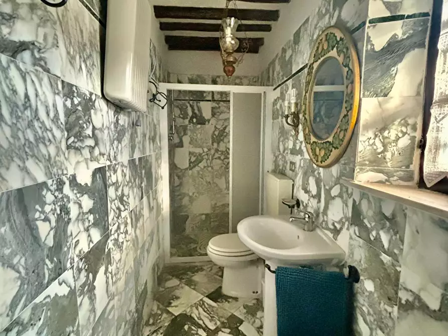 Immagine 28 di Casa colonica in vendita  a Chianni