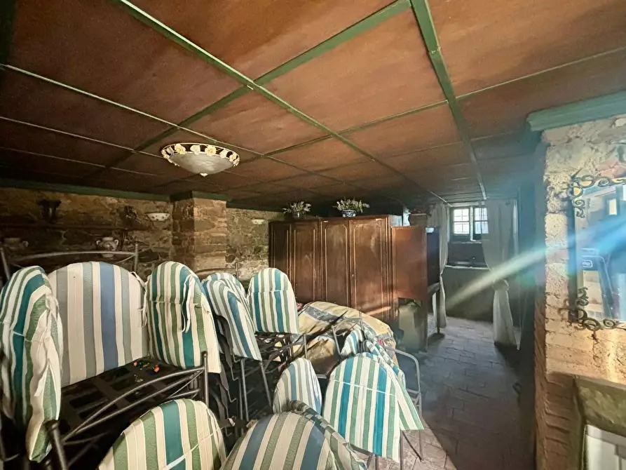 Immagine 43 di Casa colonica in vendita  a Chianni