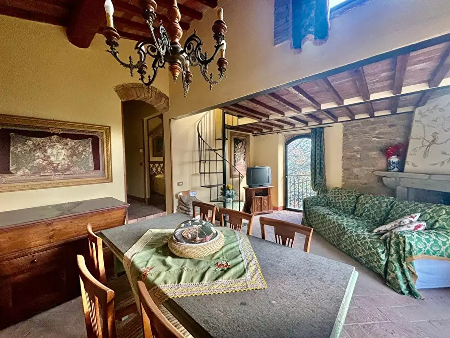 Immagine 23 di Casa colonica in vendita  a Chianni