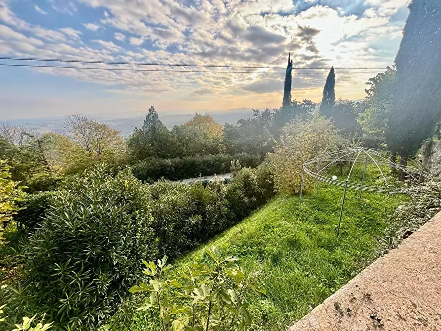 Immagine 8 di Casa colonica in vendita  a Chianni