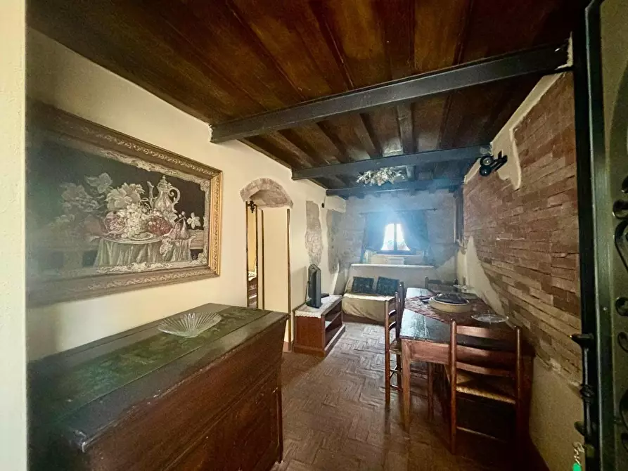 Immagine 12 di Casa colonica in vendita  a Chianni