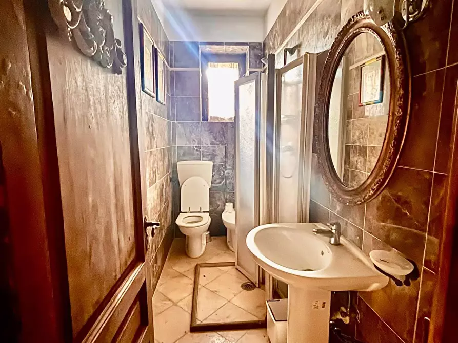 Immagine 35 di Casa colonica in vendita  a Chianni