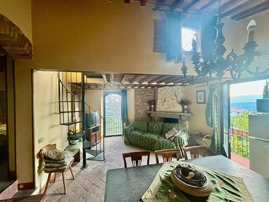 Immagine 22 di Casa colonica in vendita  a Chianni