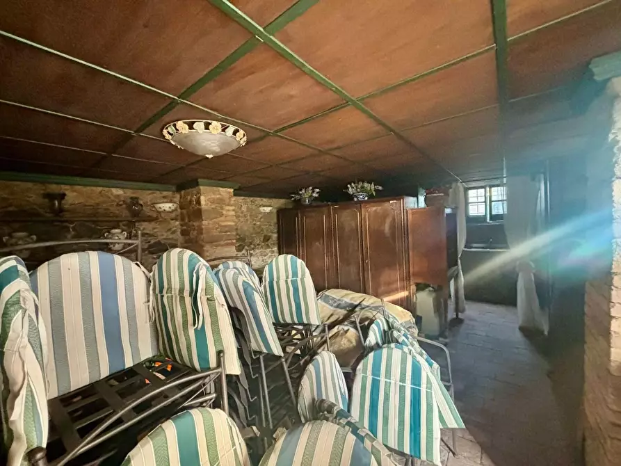 Immagine 45 di Casa colonica in vendita  a Chianni