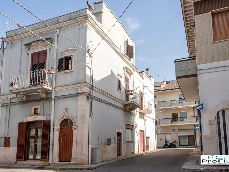 Immagine 1 di Casa indipendente in vendita  a Santeramo In Colle