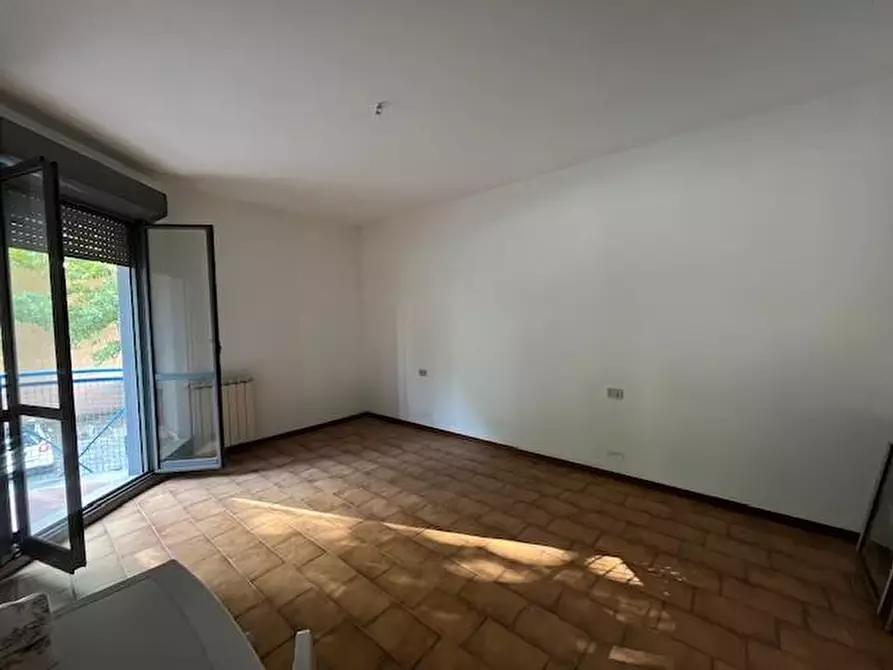 Immagine 10 di Appartamento in vendita  a Viareggio