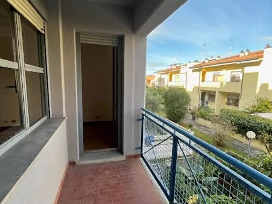 Immagine 20 di Appartamento in vendita  a Viareggio