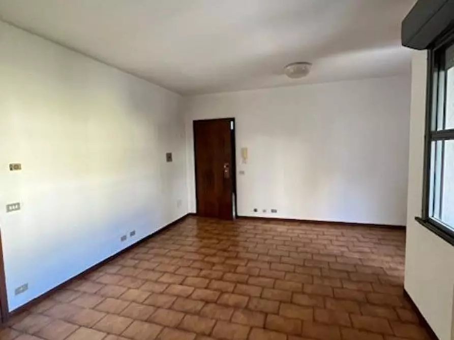 Immagine 24 di Appartamento in vendita  a Viareggio