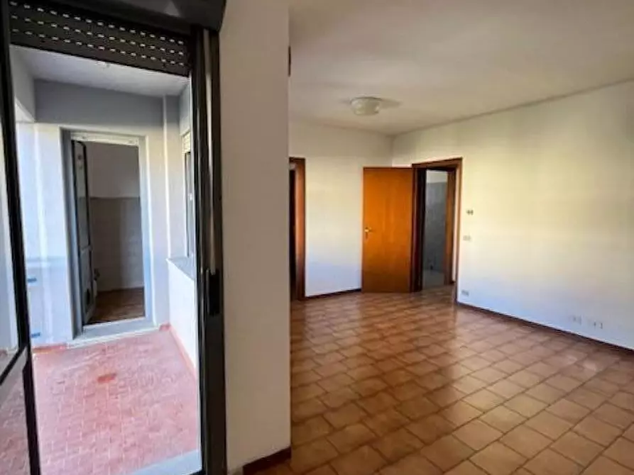 Immagine 26 di Appartamento in vendita  a Viareggio