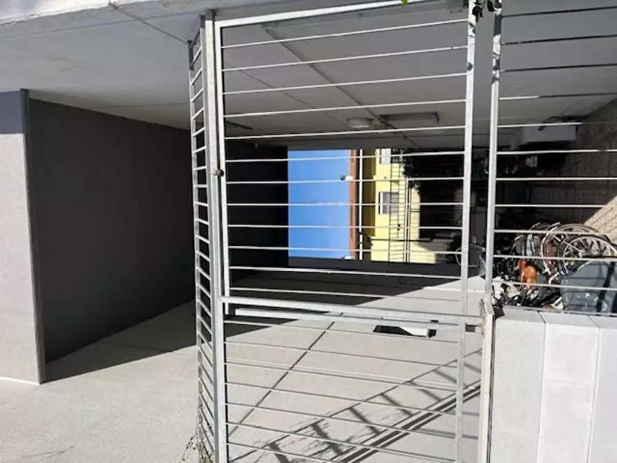 Immagine 31 di Appartamento in vendita  a Viareggio