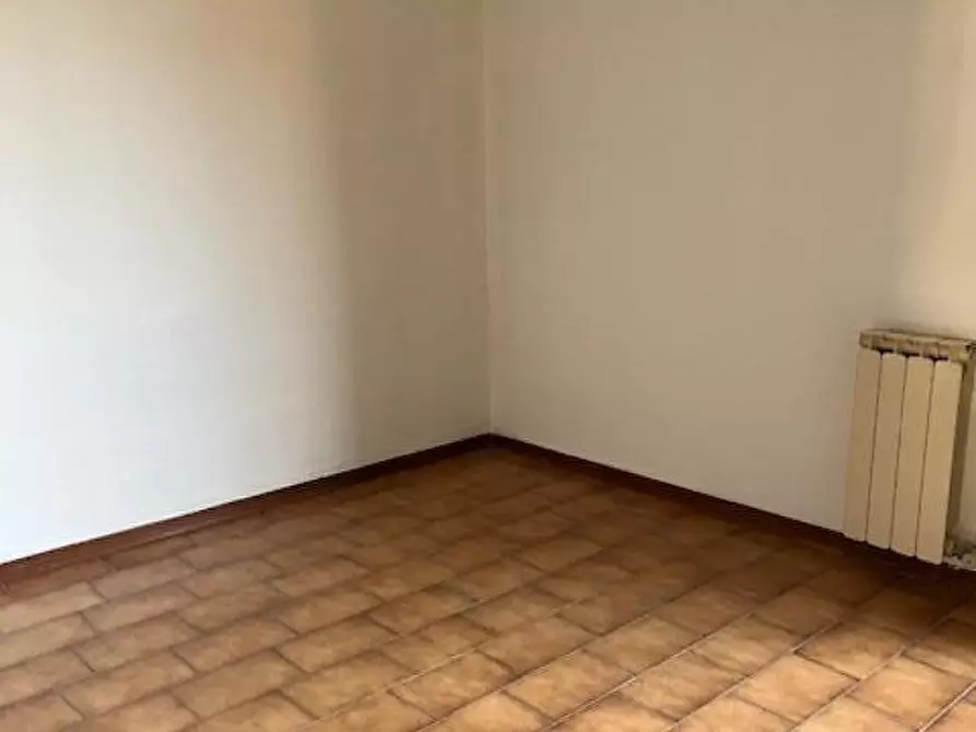 Immagine 12 di Appartamento in vendita  a Viareggio