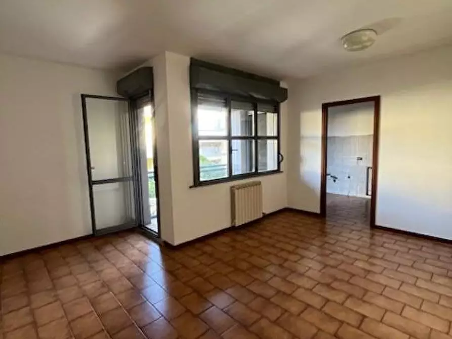 Immagine 19 di Appartamento in vendita  a Viareggio