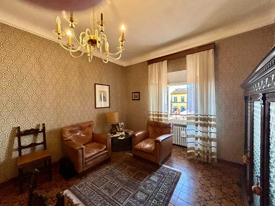 Immagine 12 di Appartamento in vendita  a Siena