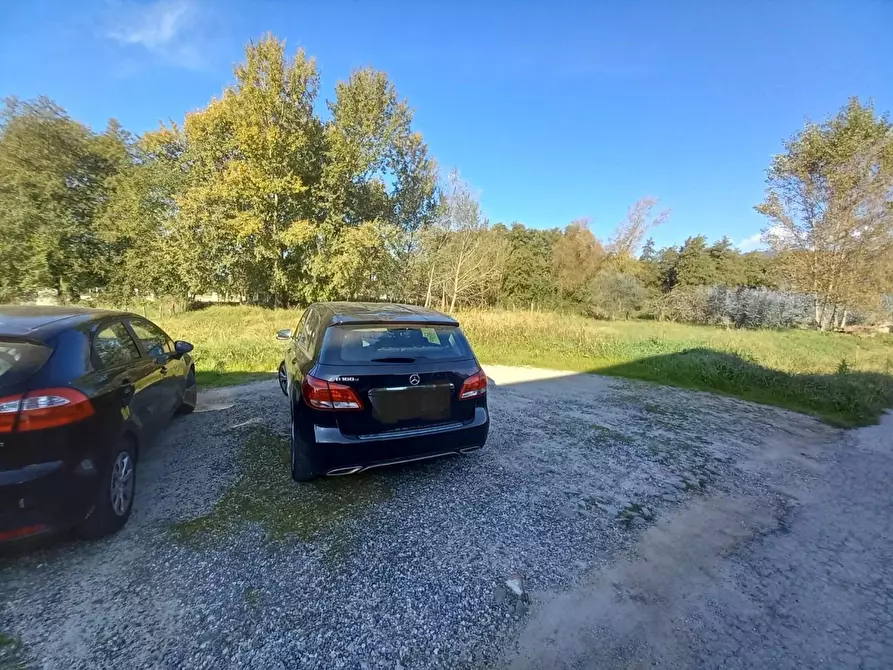 Immagine 7 di Attività artigianale in vendita  a Capannori