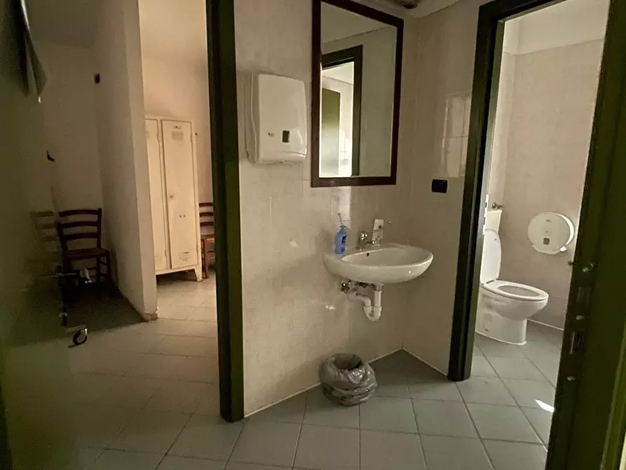 Immagine 33 di Bar / Ristorante in vendita  a Torino