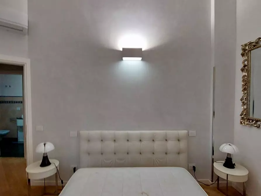 Immagine 9 di Mansarda in vendita  a Viareggio