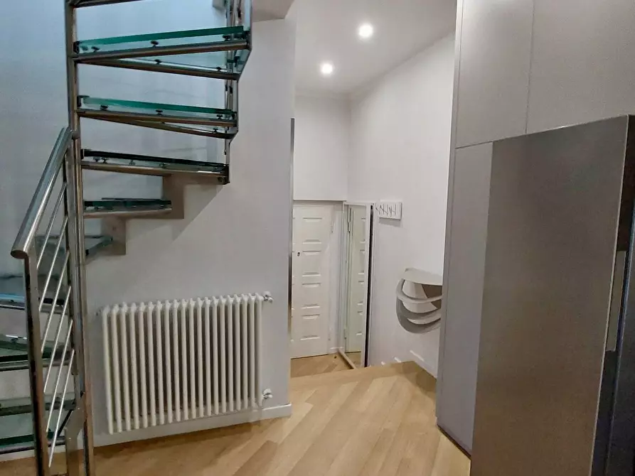 Immagine 4 di Mansarda in vendita  a Viareggio