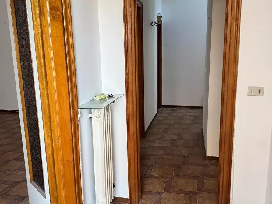 Immagine 17 di Casa trifamiliare in vendita  a Viareggio