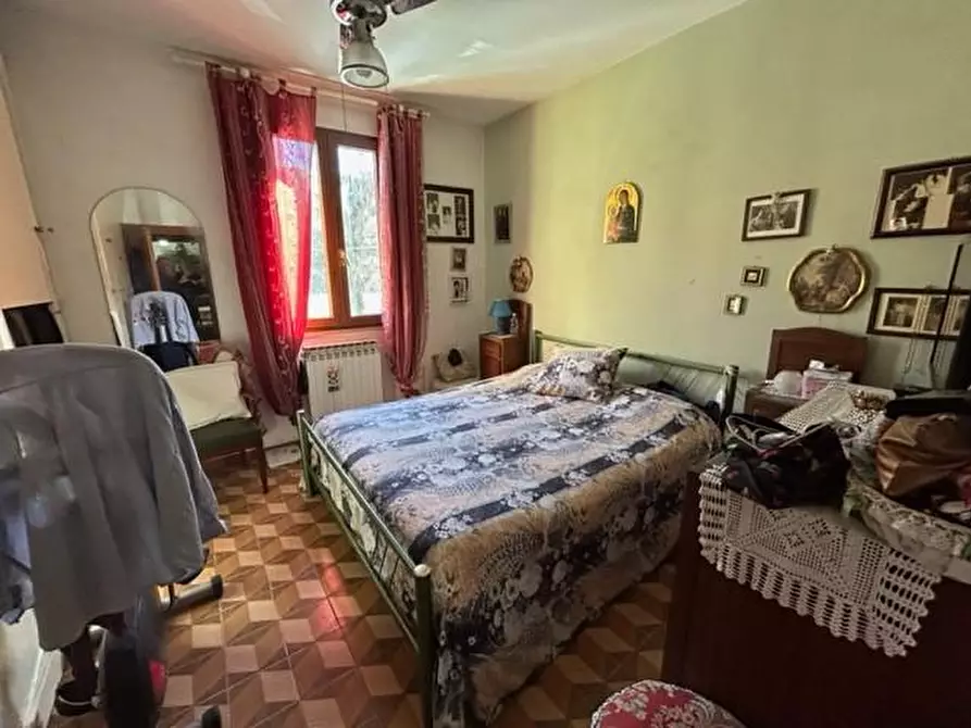 Immagine 10 di Appartamento in vendita  a Siena