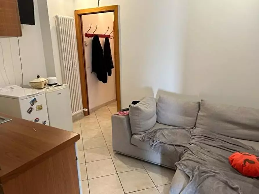 Immagine 4 di Appartamento in vendita  a Siena