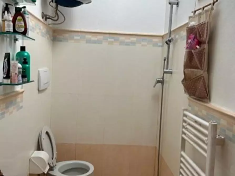 Immagine 3 di Appartamento in vendita  a Siena