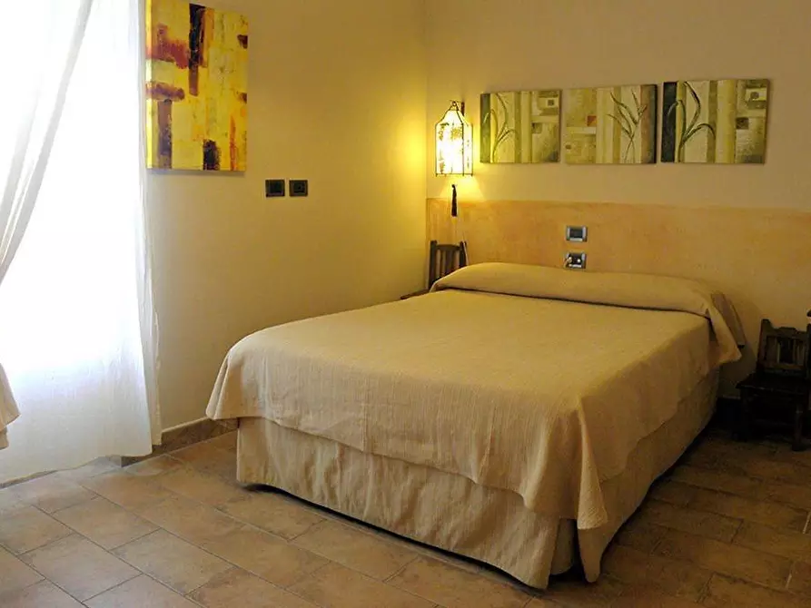 Immagine 15 di Palazzo in vendita  a Carrodano