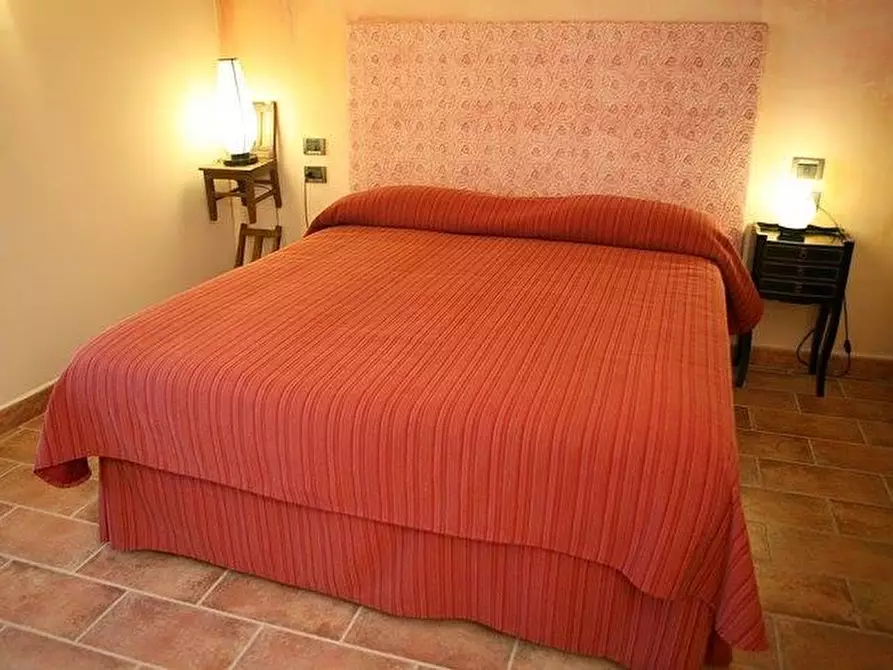 Immagine 14 di Palazzo in vendita  a Carrodano