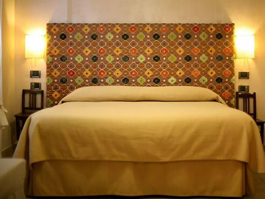 Immagine 13 di Palazzo in vendita  a Carrodano