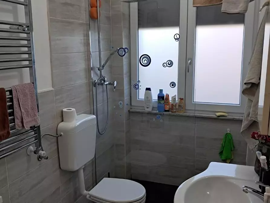 Immagine 12 di Appartamento in vendita  a Cascina