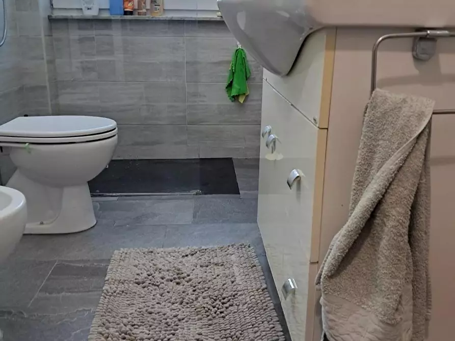 Immagine 14 di Appartamento in vendita  a Cascina