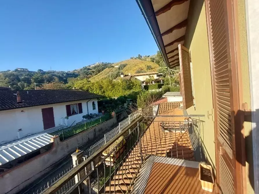 Immagine 18 di Casa semindipendente in vendita  a Massa