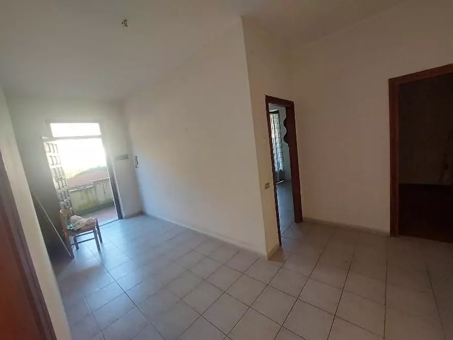 Immagine 17 di Casa semindipendente in vendita  a Massa